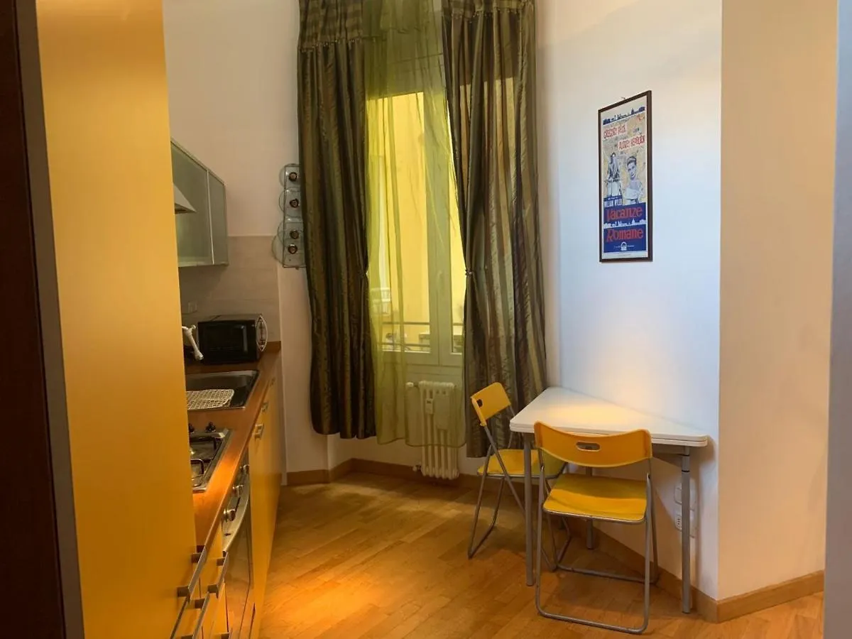 Central Flat Beetwen Centre And Railway Station!! Bologna Apartment